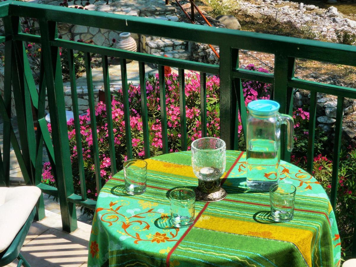 Steinturm Mit Dach-Terrasse Zwischen Fluss, Meer Und Gebirge- Spiti Pirgos Paralia Sergoulas 外观 照片